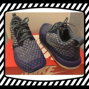 SOLD🚨NIKE ROSHE TWO FLYKNIT 365 BLU SHOES /8.5 US